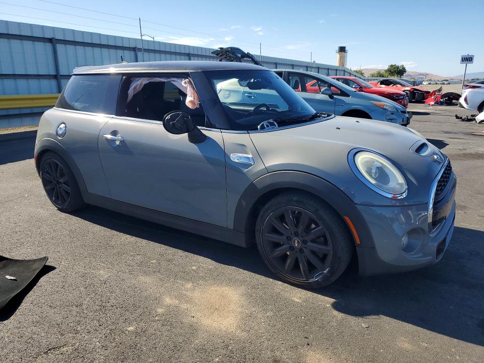 2015 Mini Cooper მანქანა იყიდება აუქციონზე, vin: WMWXP7C50F2A33216, აუქციონის ნომერი: 60878656