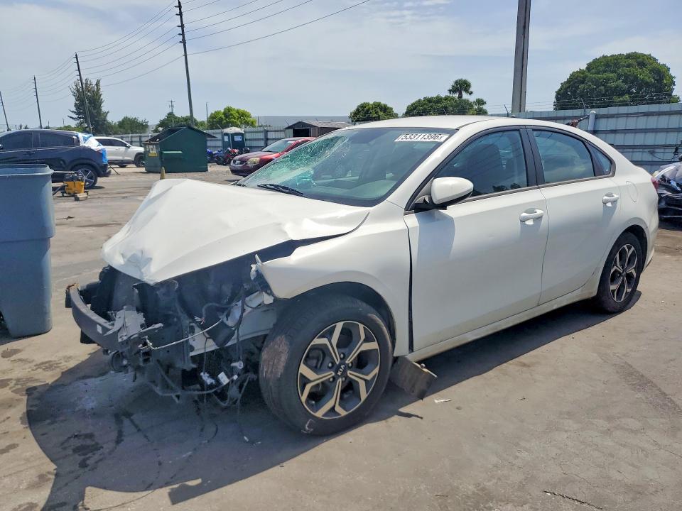 Продажа на аукционе авто 2021 Kia Forte, vin: 3KPF24AD0ME290900, номер лота: 61110126
