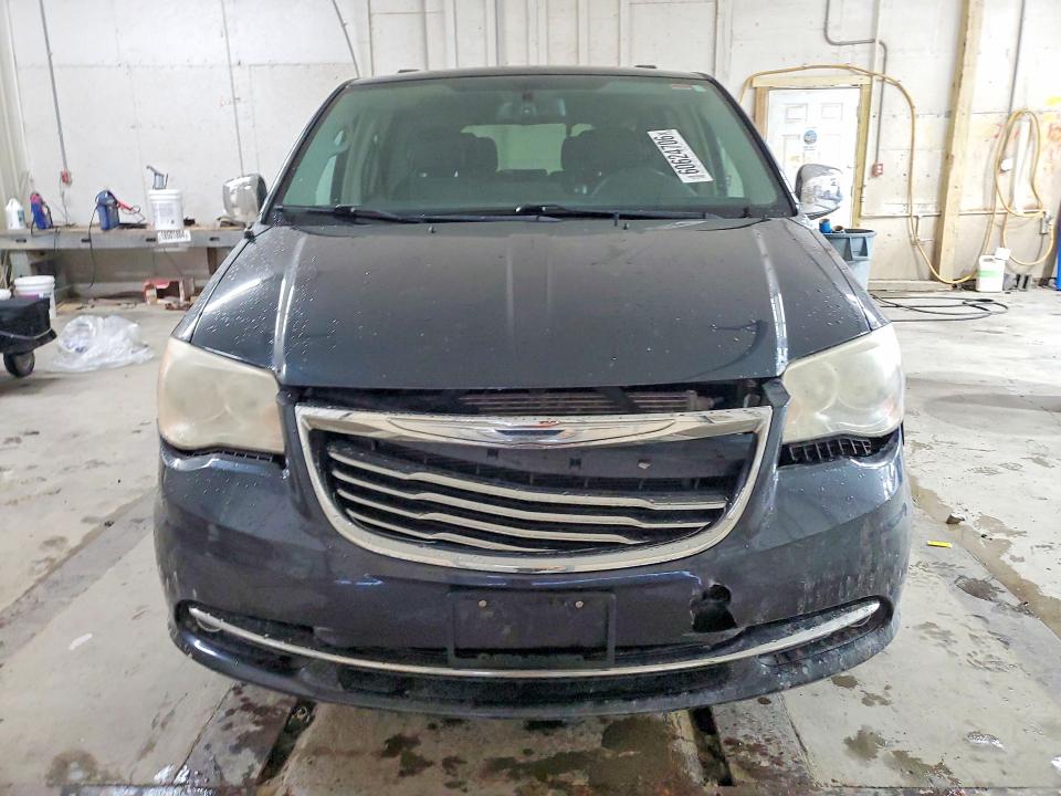 60624706 :رقم المزاد ، 2C4RC1CG0ER257041 vin ، 2014 Chrysler Town & Country مزاد بيع