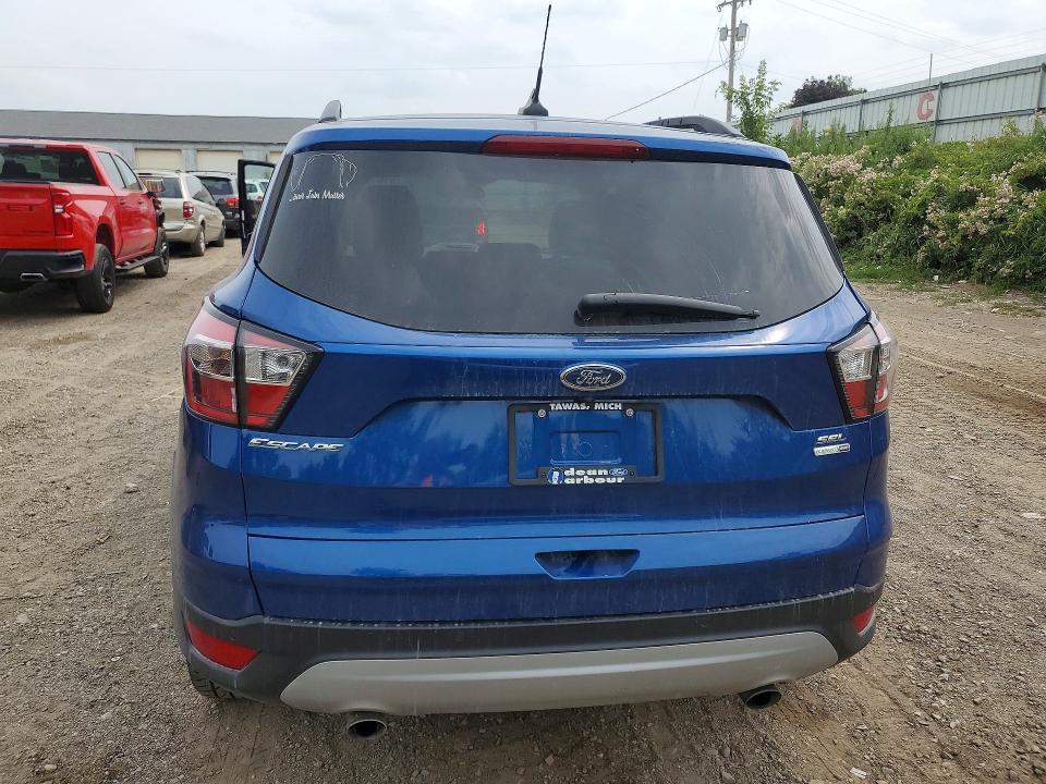 61519456 :رقم المزاد ، 1FMCU9HDXJUD03709 vin ، 2018 Ford Escape مزاد بيع