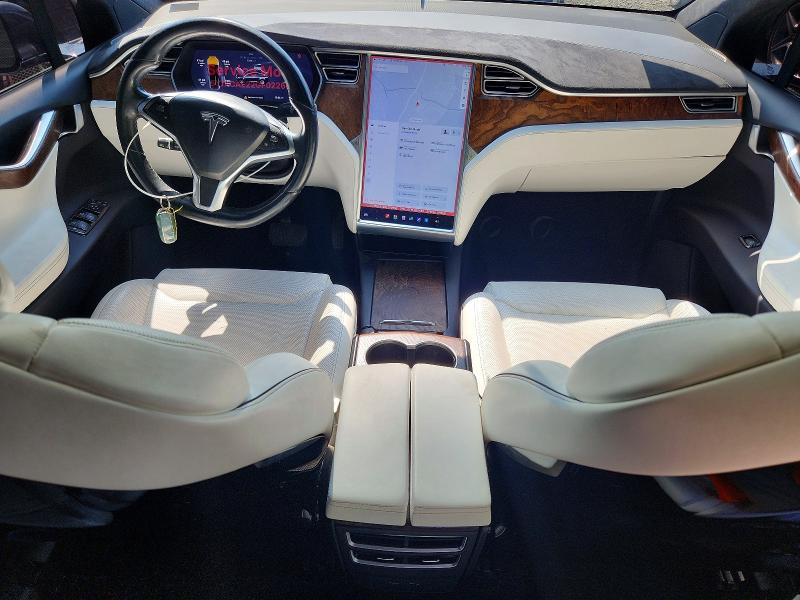 Продажа на аукционе авто 2016 Tesla Model X, vin: 5YJXCAE22GF022650, номер лота: 61797606