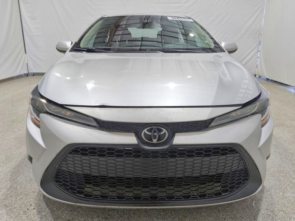 61231546 :رقم المزاد ، 5YFEPMAE1MP164422 vin ، 2021 Toyota Corolla مزاد بيع