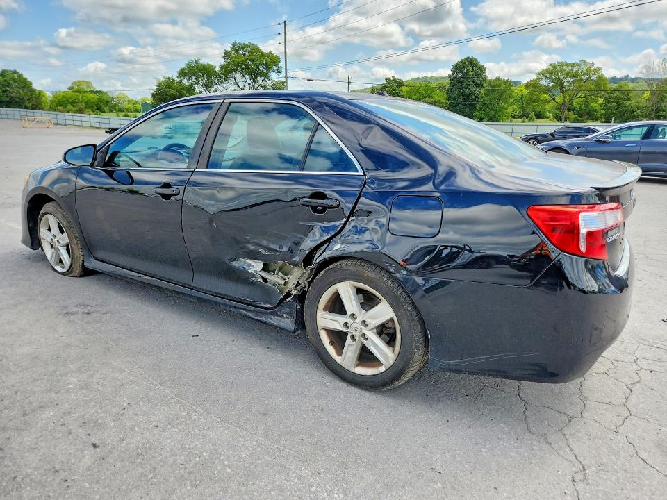 61527156 :رقم المزاد ، 4T1BF1FK6CU074361 vin ، 2012 Toyota Camry مزاد بيع