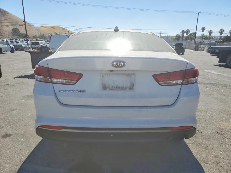 2016 Kia Optima მანქანა იყიდება აუქციონზე, vin: KNAGT4L32G5073805, აუქციონის ნომერი: 57968556