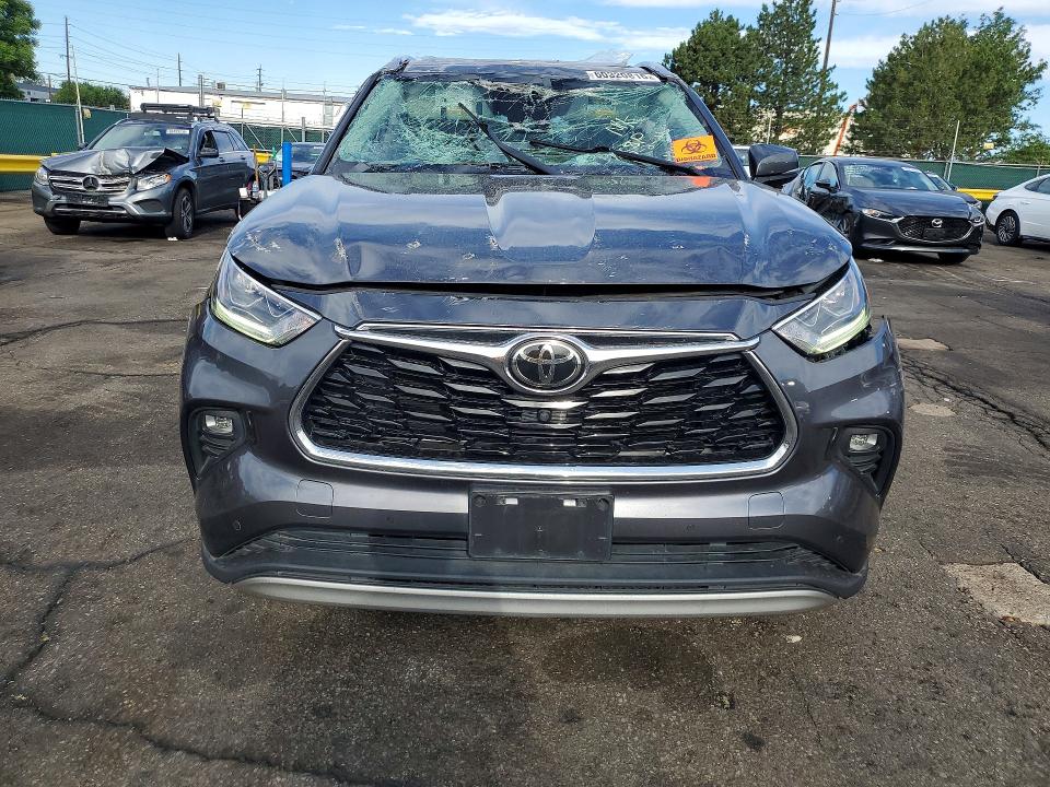 Продаж на аукціоні авто 2021 Toyota Highlander, vin: 5TDFZRBH6MS069110, номер лоту: 60320816