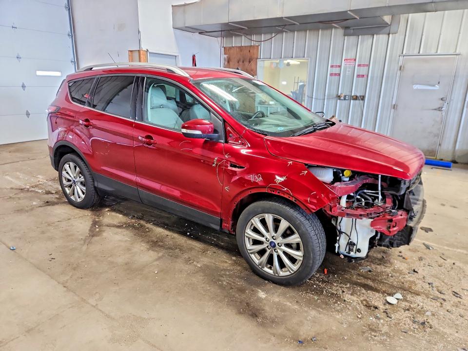 Продажа на аукционе авто 2017 Ford Escape, vin: 1FMCU0JD3HUB06168, номер лота: 62933426
