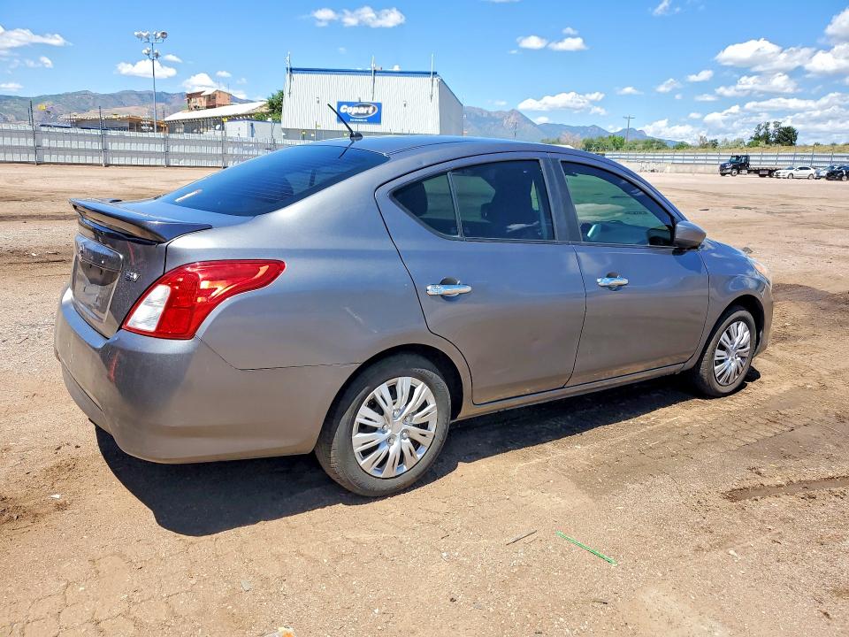 63430806 :رقم المزاد ، 3N1CN7AP7HL802274 vin ، 2017 Nissan Versa مزاد بيع