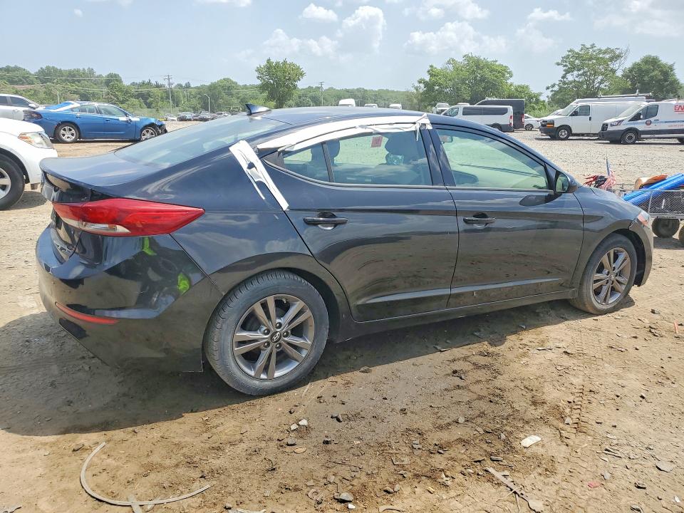 59838366 :رقم المزاد ، 5NPD84LF3HH005807 vin ، 2017 Hyundai Elantra مزاد بيع
