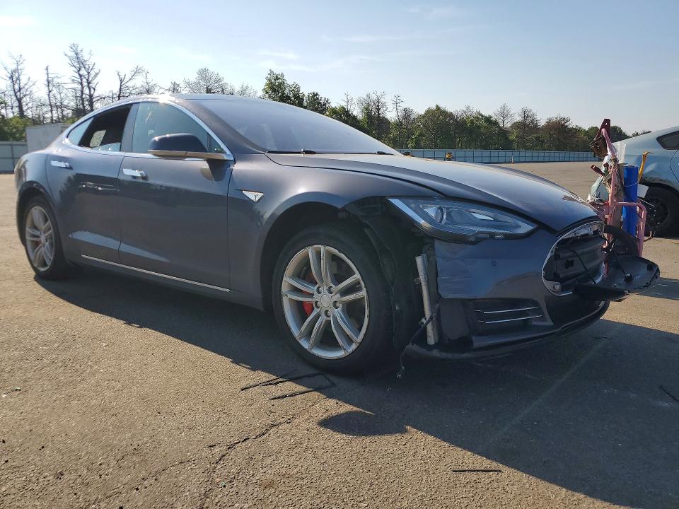 Продажа на аукционе авто 2014 Tesla Model S, vin: 5YJSA1H29EFP65282, номер лота: 61115346
