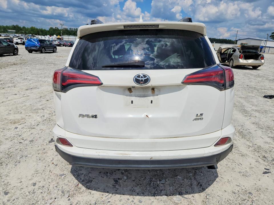 61436616 :رقم المزاد ، 2T3BFREV0JW748941 vin ، 2018 Toyota Rav4 مزاد بيع