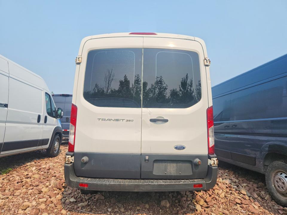 2015 Ford Transit მანქანა იყიდება აუქციონზე, vin: 1FTSW2CM3FKA90582, აუქციონის ნომერი: 61623566