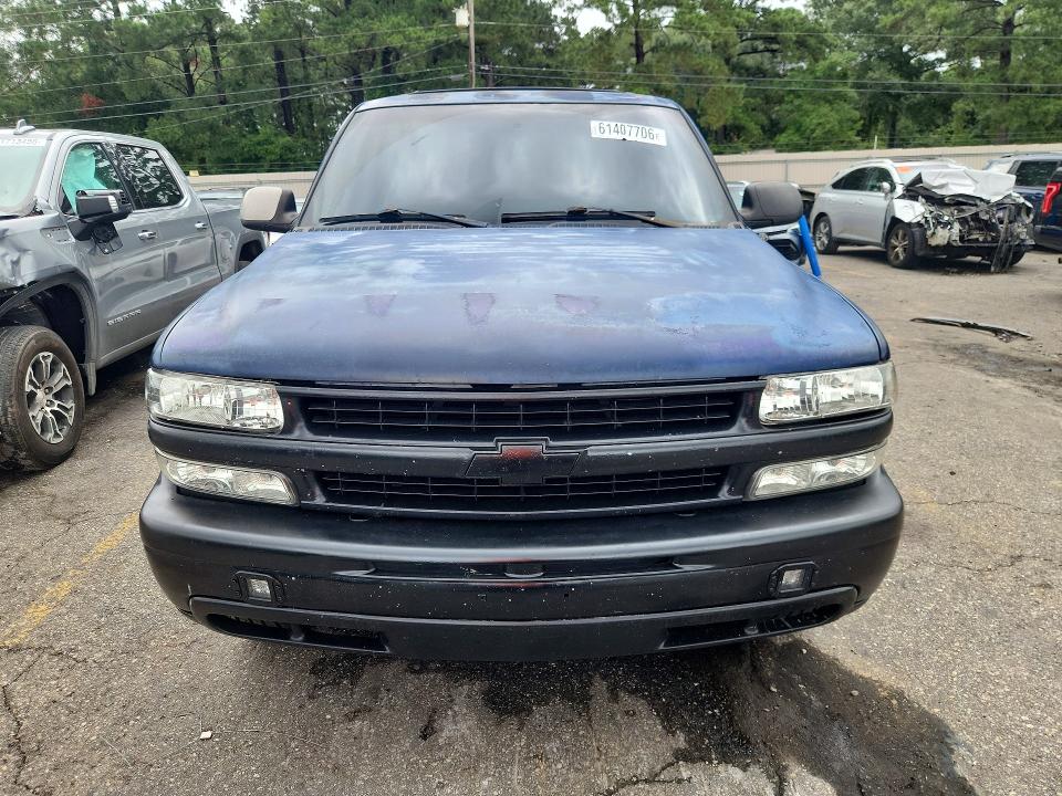 61407706 :رقم المزاد ، 1GNEC13V73R117219 vin ، 2003 Chevrolet Tahoe مزاد بيع