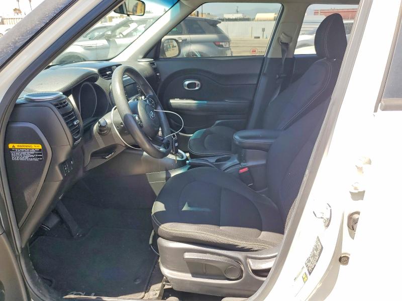 Продаж на аукціоні авто 2015 Kia Soul, vin: KNDJP3A57F7159870, номер лоту: 61581856