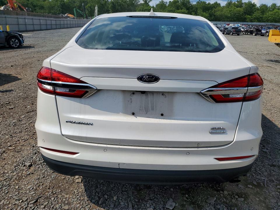 63177316 :رقم المزاد ، 3FA6P0CDXLR101545 vin ، 2020 Ford Fusion مزاد بيع