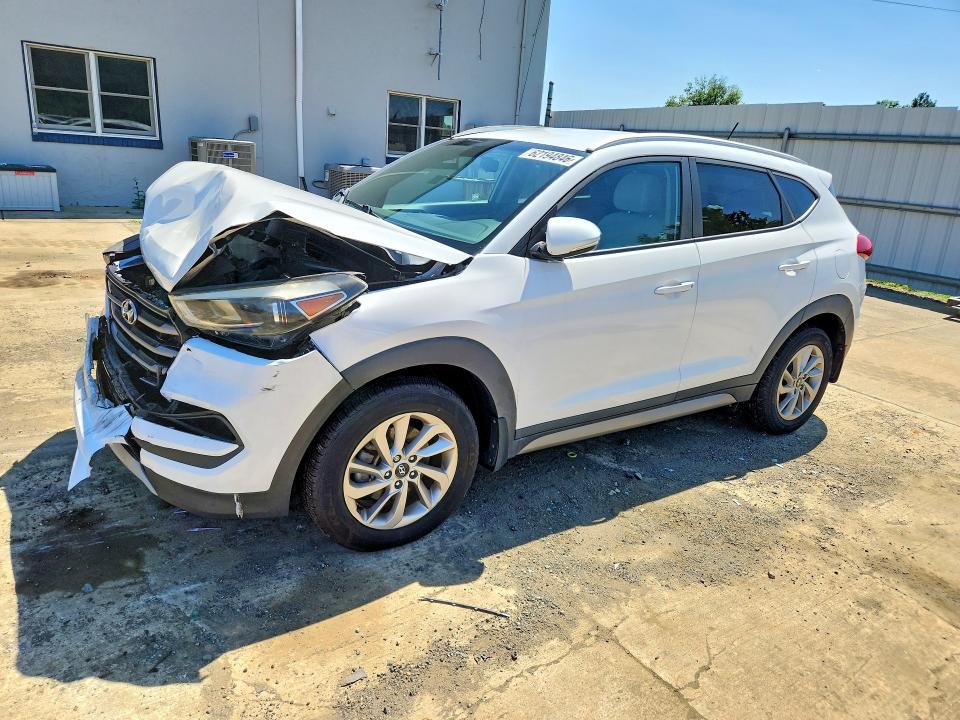 62194846 :رقم المزاد ، KM8J3CA21HU308274 vin ، 2017 Hyundai Tucson مزاد بيع