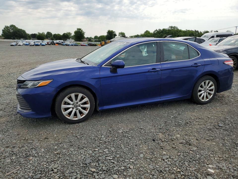 Auction sale of the 2018 Toyota Camry, vin: 4T1B11HKXJU643494, lot number: 60892286