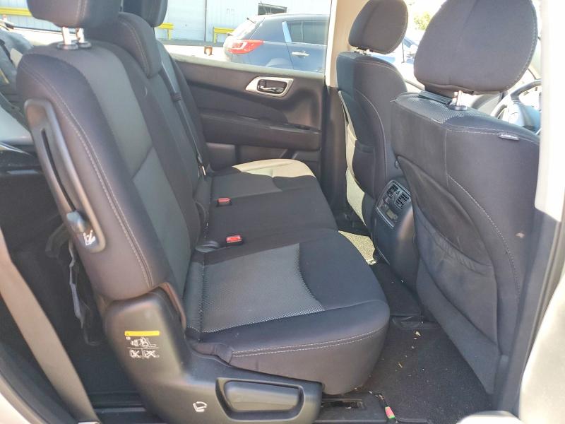 Продажа на аукционе авто 2017 Nissan Pathfinder, vin: 5N1DR2MN1HC608544, номер лота: 60624246