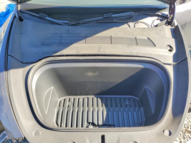 60227136 :رقم المزاد ، 7SAYGDEE8PF966878 vin ، 2023 Tesla Model Y مزاد بيع