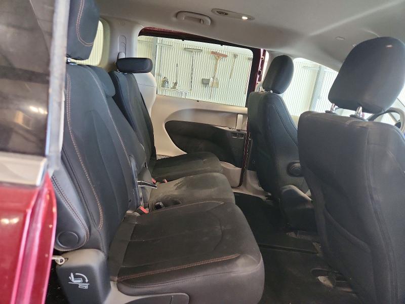62526896 :رقم المزاد ، 2C4RC1FG5JR113331 vin ، 2018 Chrysler Pacifica مزاد بيع