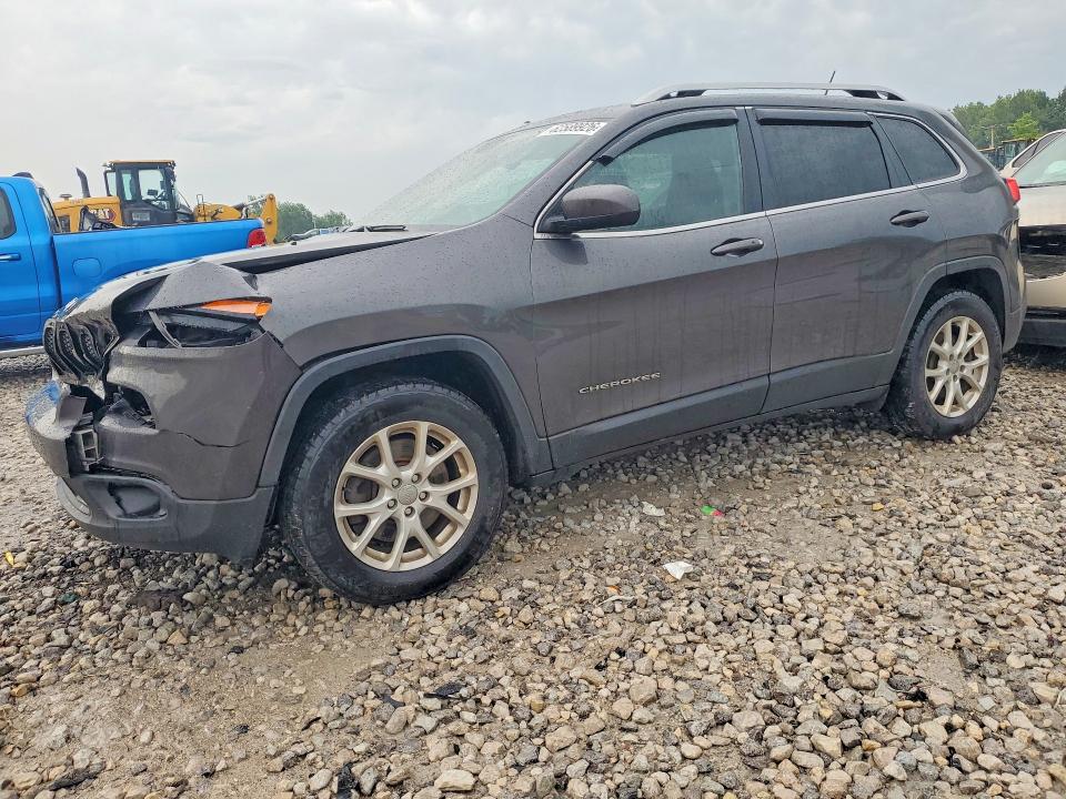 62589926 :رقم المزاد ، 1C4PJMCS5FW758048 vin ، 2015 Jeep Cherokee مزاد بيع
