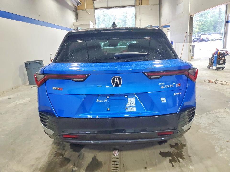 Auction sale of the 2024 Acura Zdx, vin: 4W5XHPRL9RZ517421, lot number: 62105276