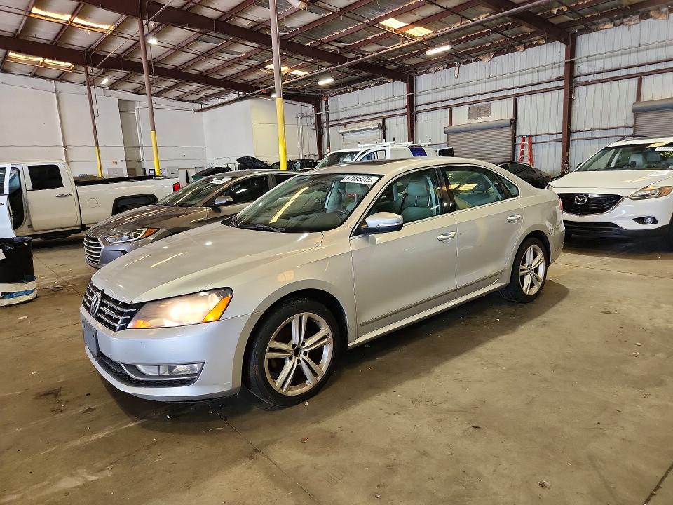 62695246 :رقم المزاد ، 1VWBN7A34DC029160 vin ، 2013 Volkswagen Passat مزاد بيع