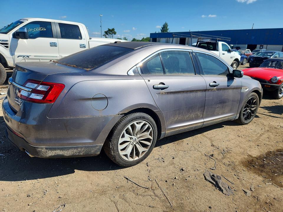 62352396 :رقم المزاد ، 1FAHP2F82DG200131 vin ، 2013 Ford Taurus مزاد بيع