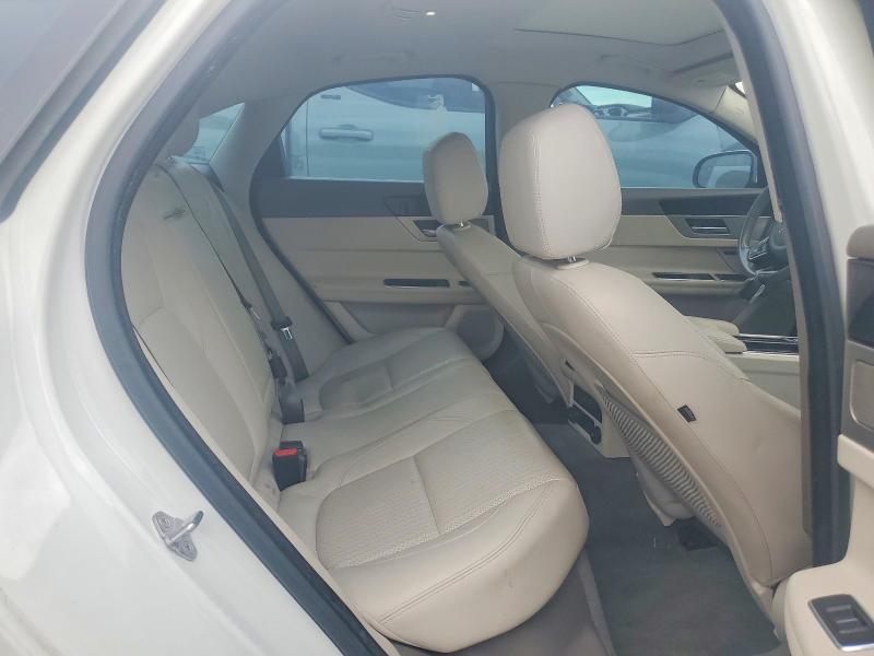 Продажа на аукционе авто 2016 Jaguar Xf, vin: SAJBE4BV8GCY13557, номер лота: 60244886