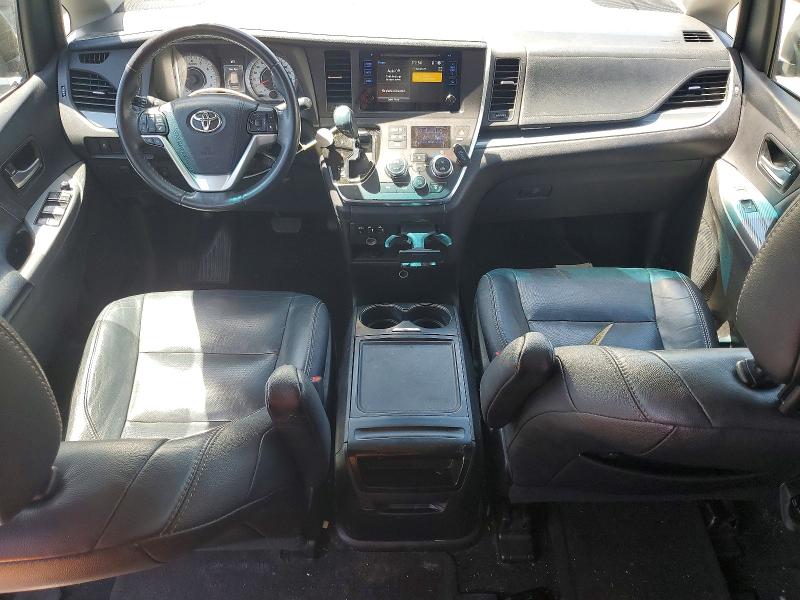 60241636 :رقم المزاد ، 5TDXZ3DC9HS852804 vin ، 2017 Toyota Sienna مزاد بيع