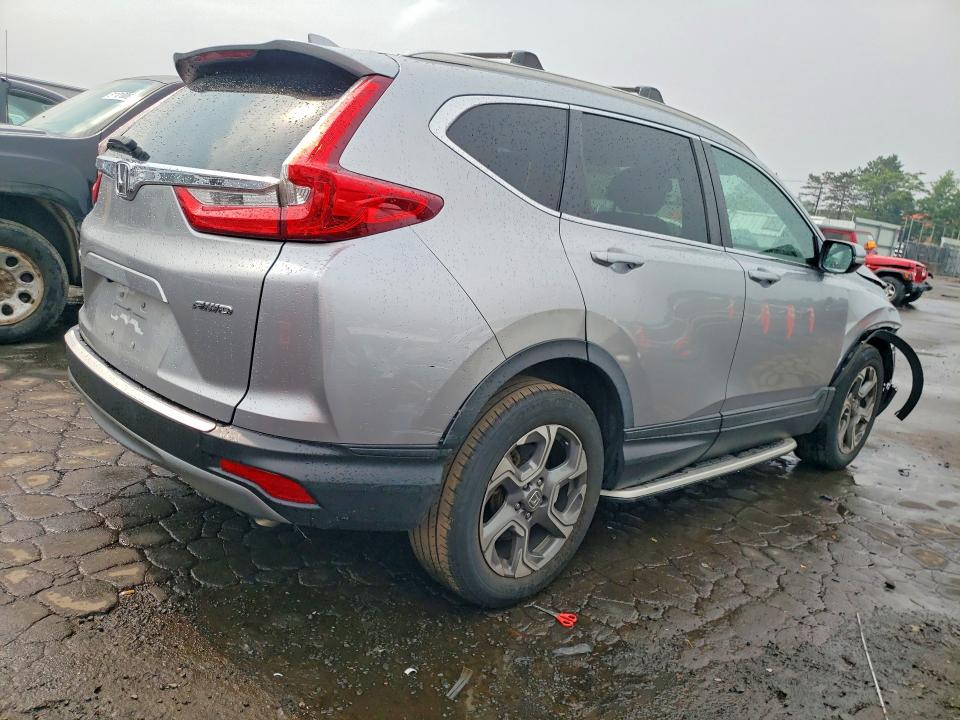 61558906 :رقم المزاد ، 5J6RW2H82HL057607 vin ، 2017 Honda Cr-v مزاد بيع