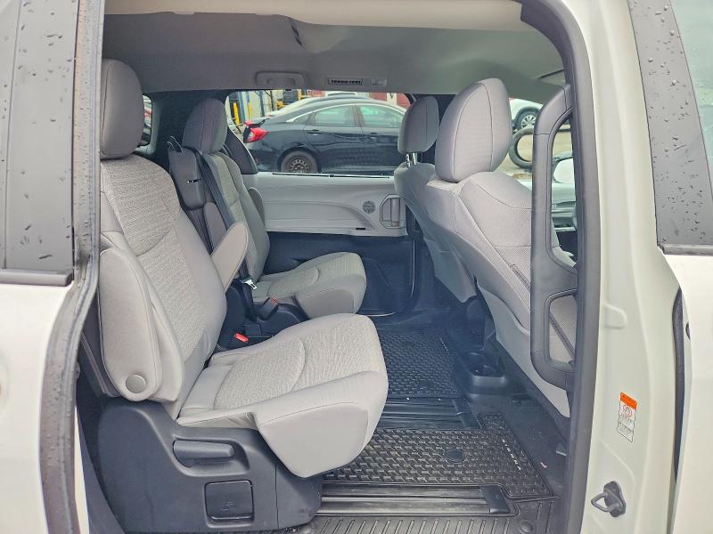 2026 Toyota Sienna მანქანა იყიდება აუქციონზე, vin: 5TDGSKFC5TS245335, აუქციონის ნომერი: 62659286