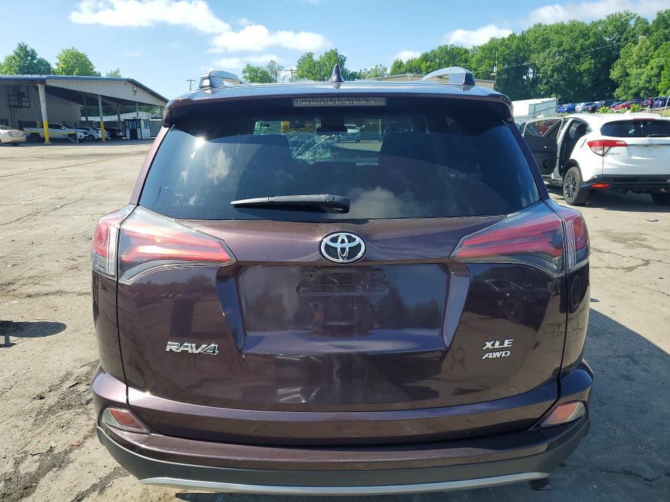 60198976 :رقم المزاد ، 2T3RFREV0HW667267 vin ، 2017 Toyota Rav4 مزاد بيع