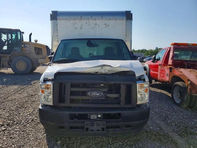 62889536 :رقم المزاد ، 1FDWE3FN6NDC09030 vin ، 2022 Ford Econoline مزاد بيع