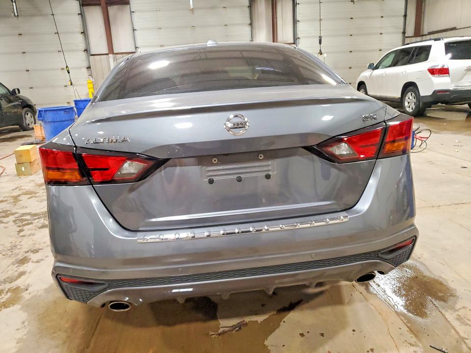 61389896 :رقم المزاد ، 1N4BL4CV0MN360169 vin ، 2021 Nissan Altima مزاد بيع
