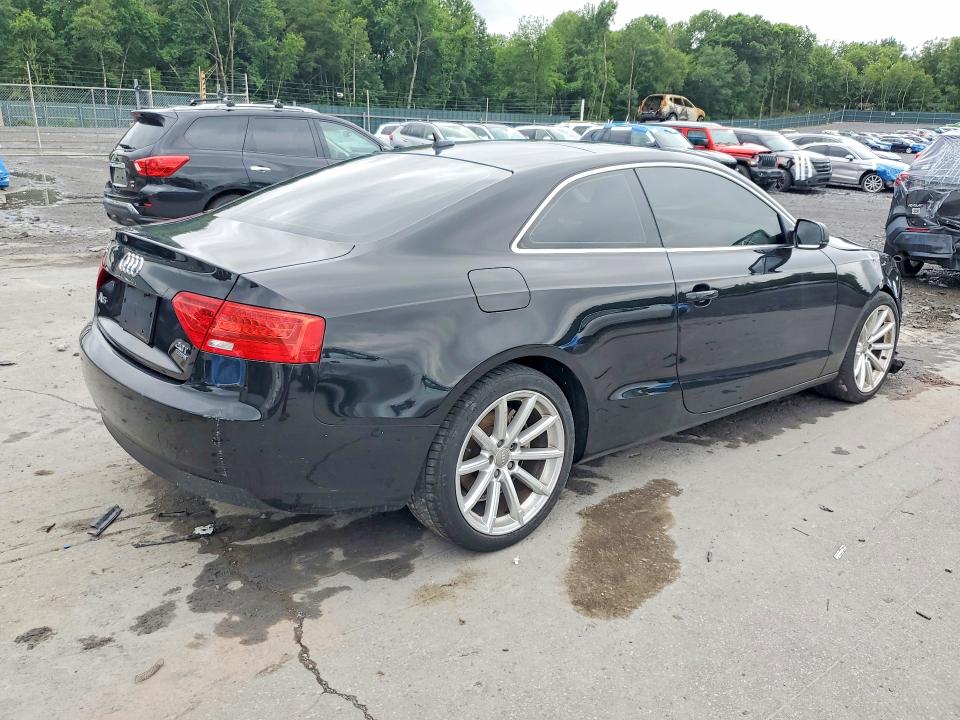 59343166 :رقم المزاد ، WAUCFAFRXFA046541 vin ، 2015 Audi A5 مزاد بيع