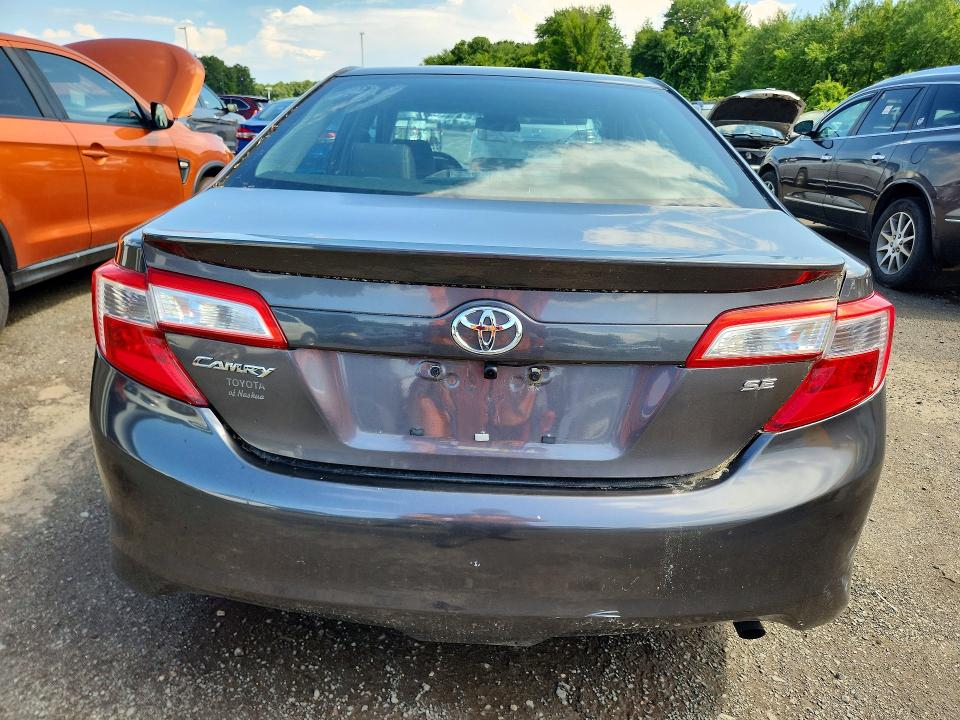 2014 Toyota Camry მანქანა იყიდება აუქციონზე, vin: 4T4BF1FK4ER338279, აუქციონის ნომერი: 63363276