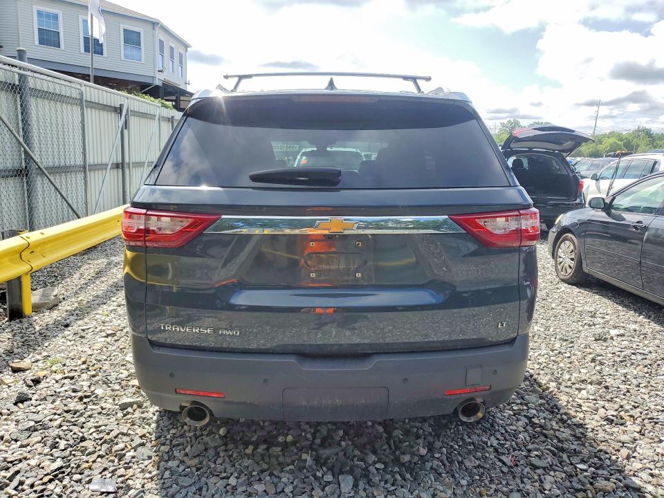 Продаж на аукціоні авто 2018 Chevrolet Traverse, vin: 1GNEVHKW0JJ190294, номер лоту: 59610426