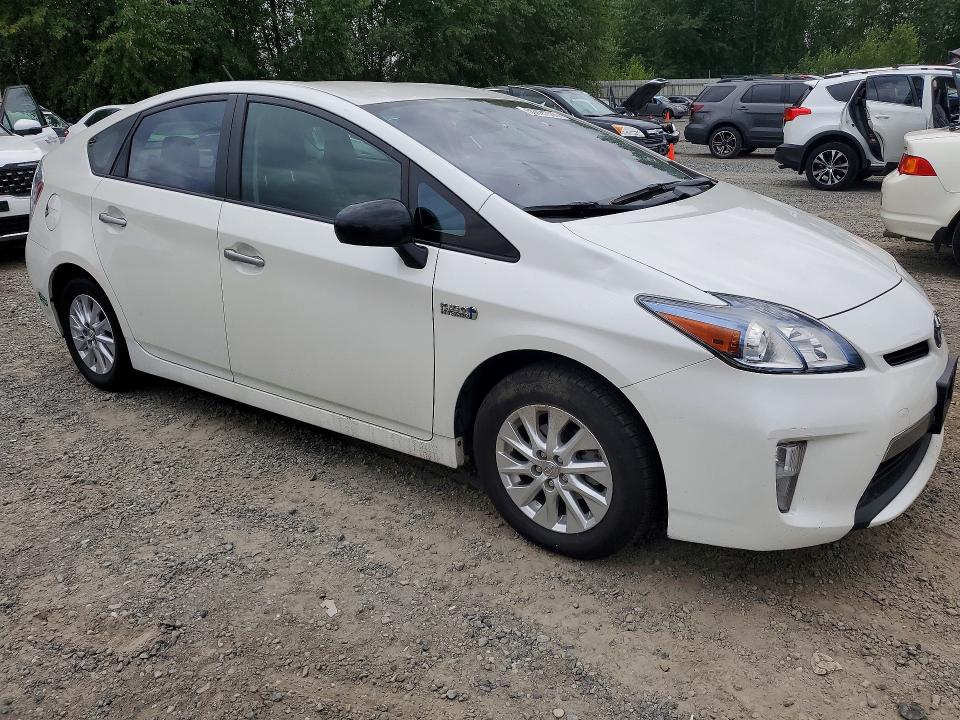 59721786 :رقم المزاد ، JTDKN3DP1E3056733 vin ، 2014 Toyota Prius Plug-in Hybrid مزاد بيع