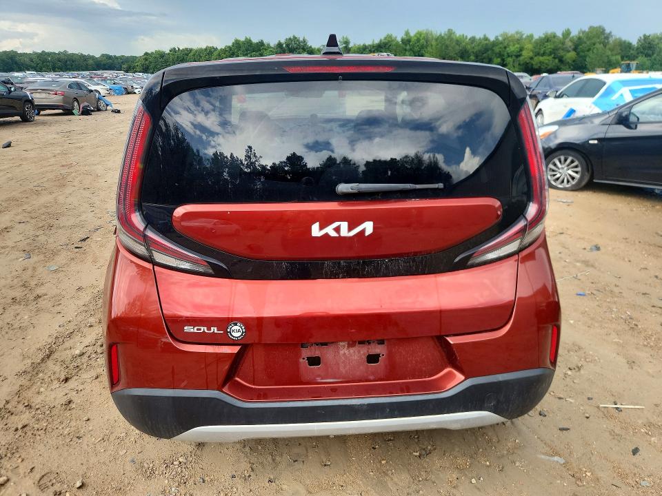 60679886 :رقم المزاد ، KNDJ23AU5P7187691 vin ، 2023 Kia Soul مزاد بيع