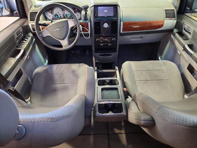 2008 Chrysler Town & Country მანქანა იყიდება აუქციონზე, vin: 2A8HR54P78R617337, აუქციონის ნომერი: 61915386