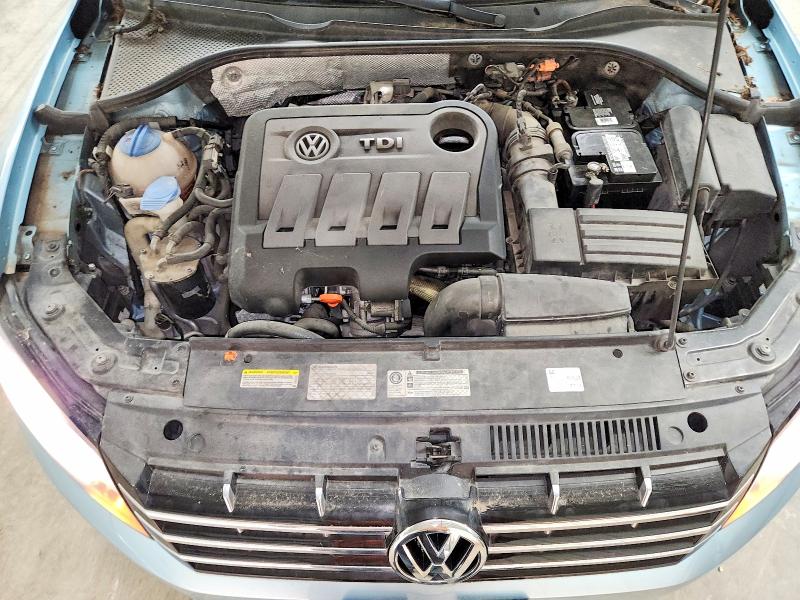 61445686 :رقم المزاد ، 1VWCN7A38DC061839 vin ، 2013 Volkswagen Passat مزاد بيع