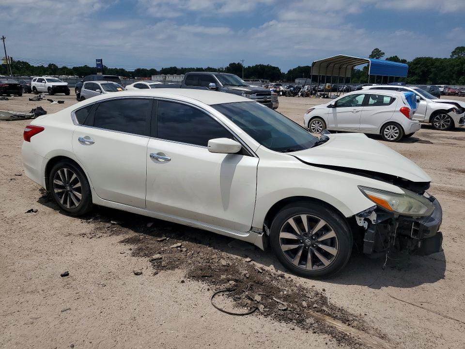 Продажа на аукционе авто 2017 Nissan Altima, vin: 1N4AL3AP1HC478873, номер лота: 59608936