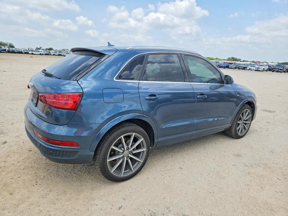 62755566 :رقم المزاد ، WA1HCCFS9JR023014 vin ، 2018 Audi Q3 مزاد بيع