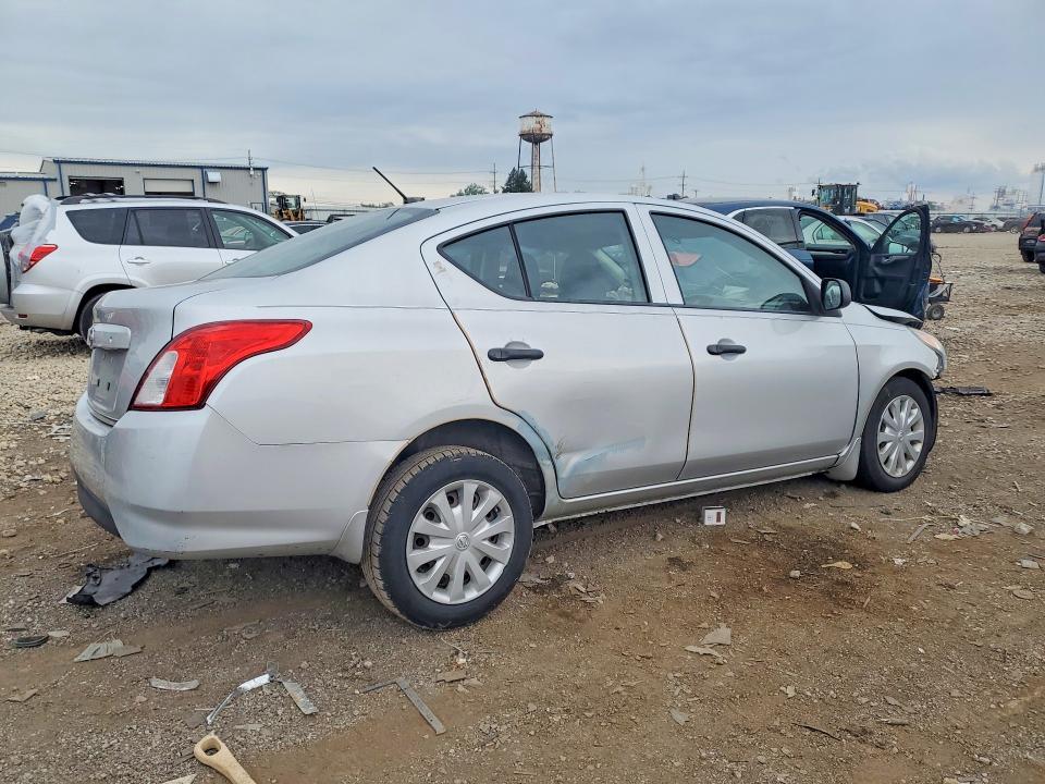 2015 Nissan Versa მანქანა იყიდება აუქციონზე, vin: 3N1CN7AP4FL932185, აუქციონის ნომერი: 63404366