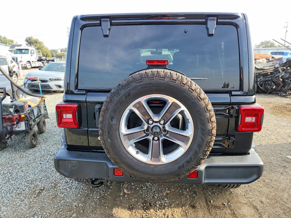 Продаж на аукціоні авто 2018 Jeep Wrangler Unlimited, vin: 1C4HJXEN2JW302174, номер лоту: 62663576