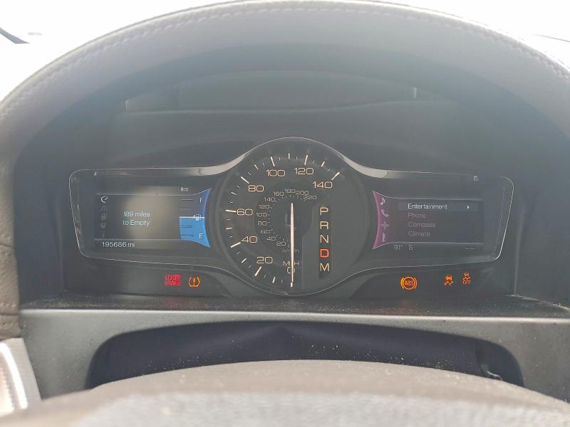 62798816 :رقم المزاد ، 2LMDJ6JK5BBJ20329 vin ، 2011 Lincoln Mkx مزاد بيع