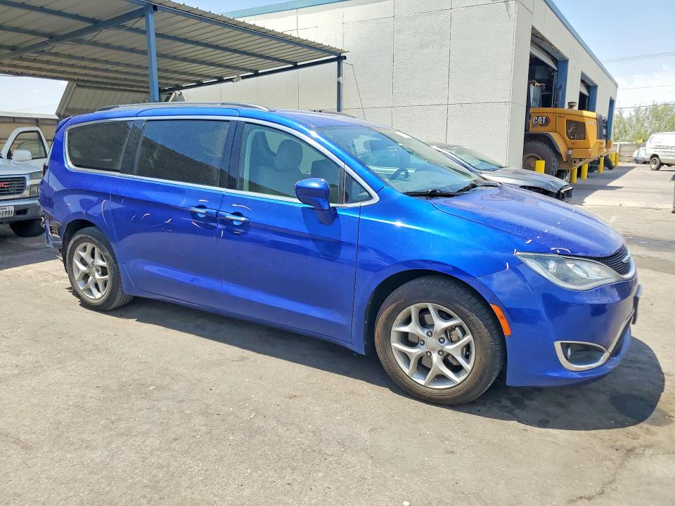 Auction sale of the 2019 Chrysler Pacifica, vin: 2C4RC1FG5KR629710, lot number: 59909526