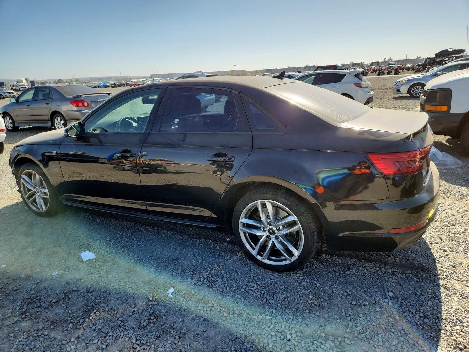 Продаж на аукціоні авто 2017 Audi A4, vin: WAUDNAF42HN041390, номер лоту: 62470216