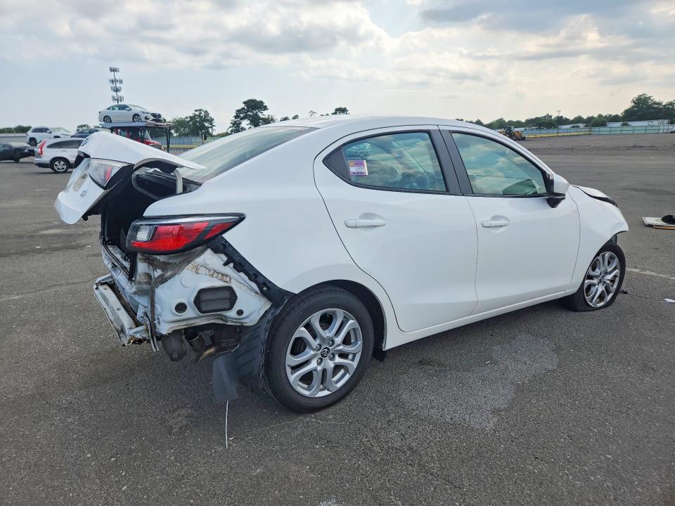 2018 Toyota Yaris Ia მანქანა იყიდება აუქციონზე, vin: 3MYDLBYV0JY329827, აუქციონის ნომერი: 61938846