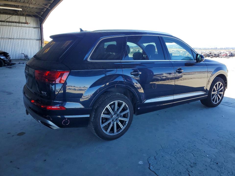 Aukcja sprzedaży 2017 Audi Q7, vin: WA1LAAF78HD037204, numer aukcji: 61808916
